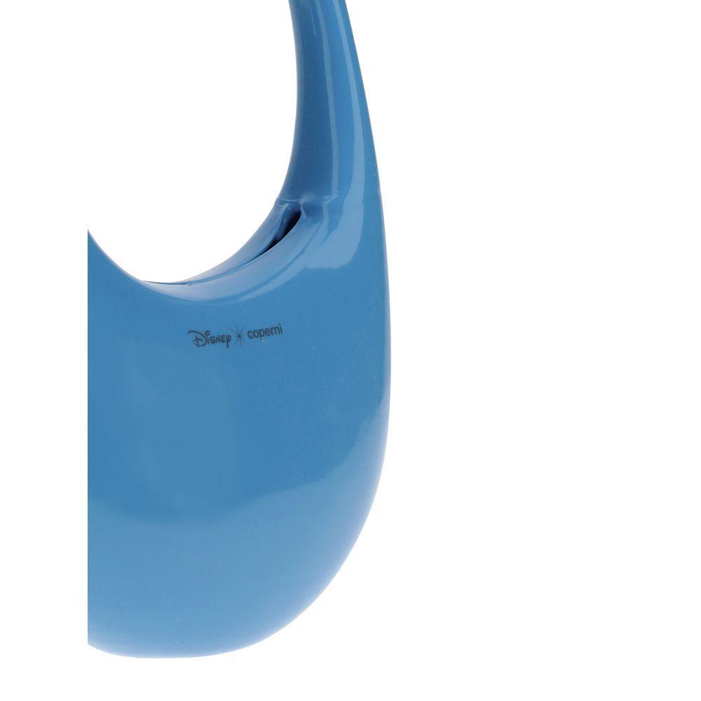 Front view with bag zipped and handles upright.